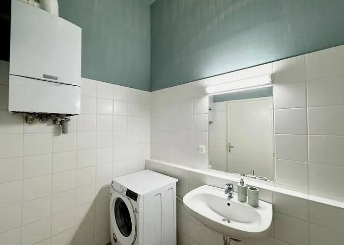 Neue, Gross & Gemuetliche Mit Toller Anbindung Apartment